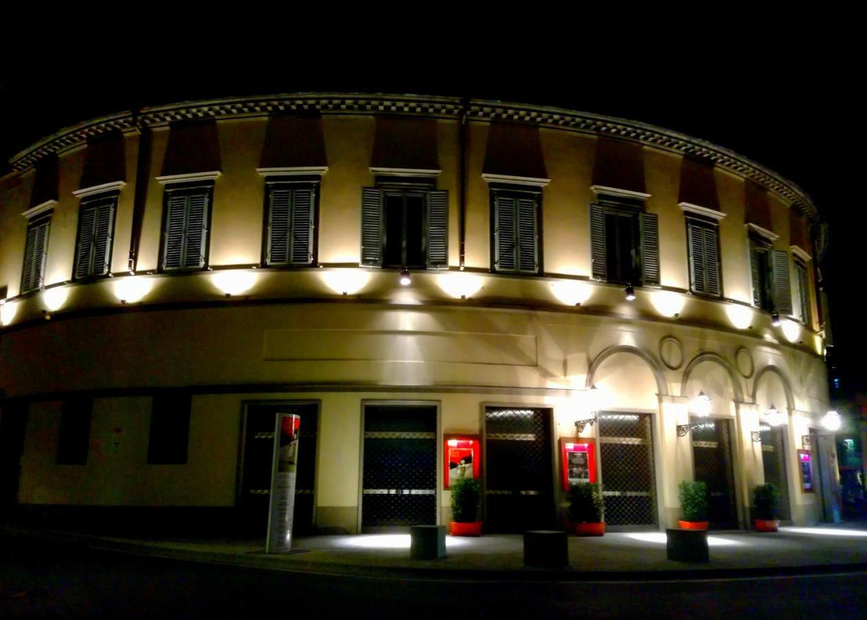 Mercatale Apartment Prato  Bagian luar foto