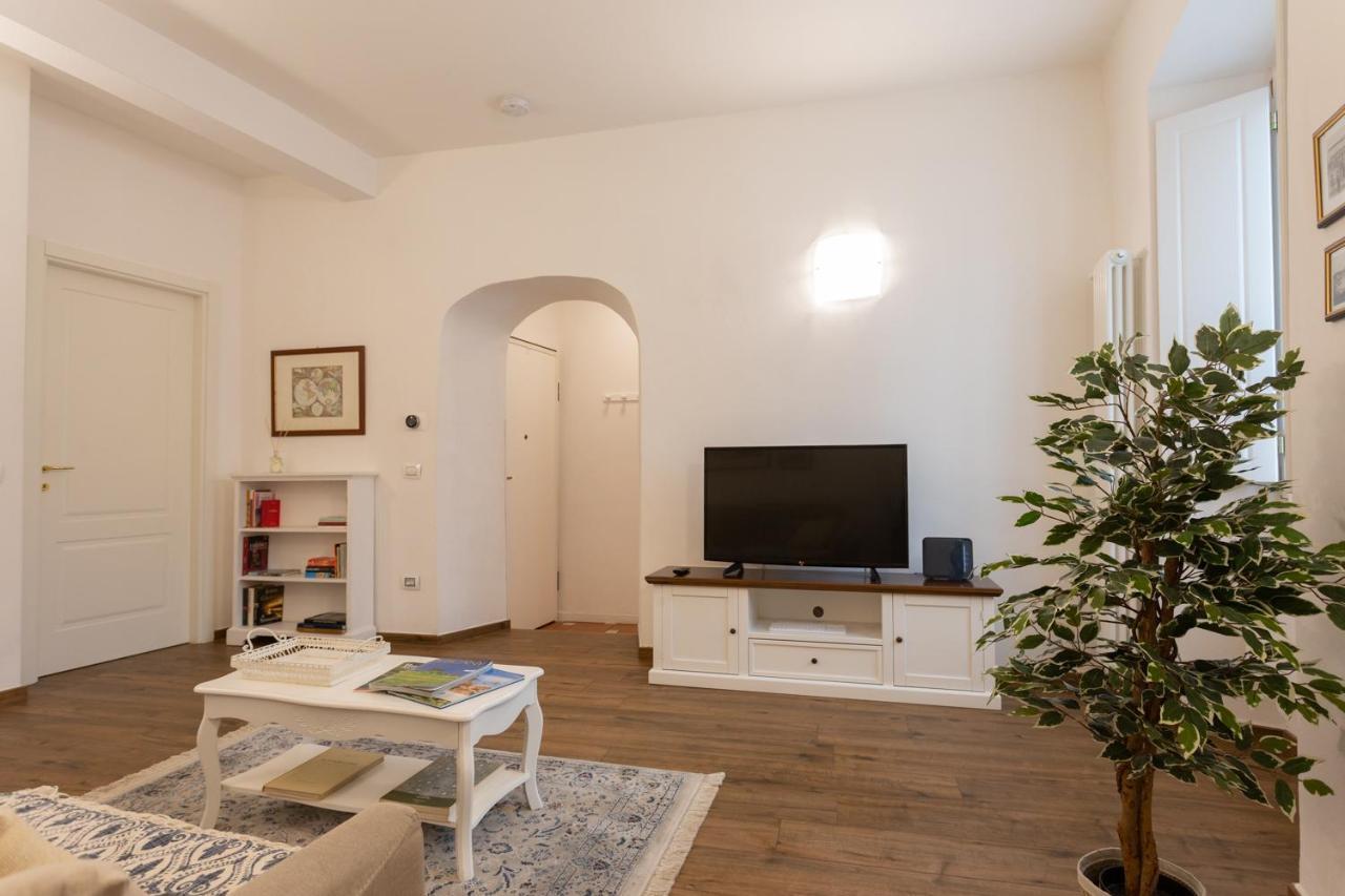 Mercatale Apartment Prato  Bagian luar foto